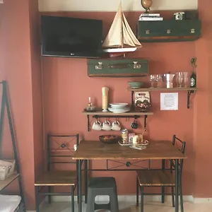 Cozy Little Heraclión